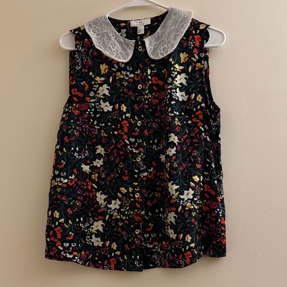 H By HALSTON Floral Lace Collar Button Down Top
